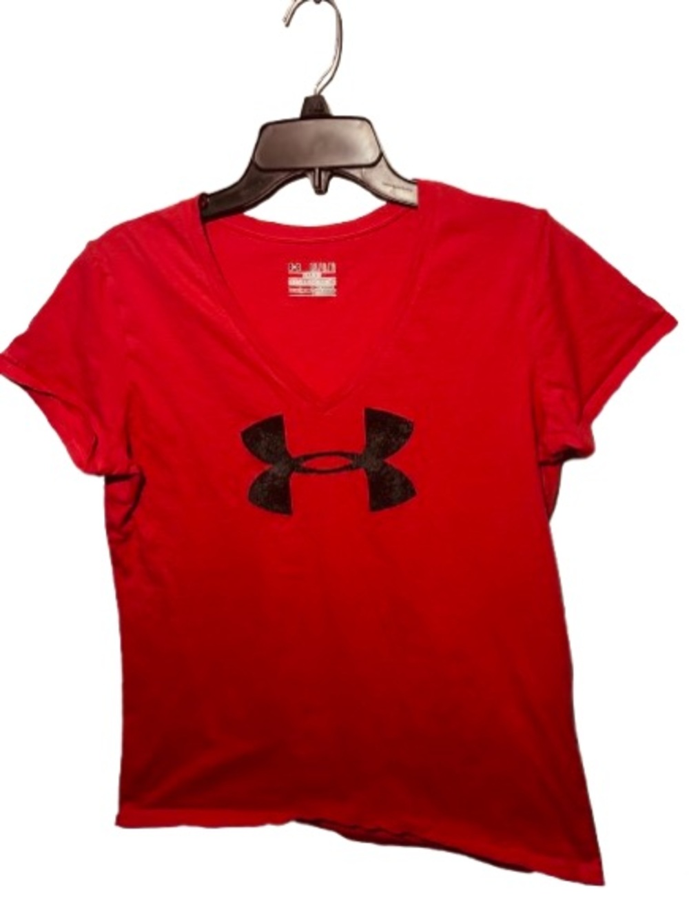 Under Armour Women’s Red V-Neck Logo Tee Large